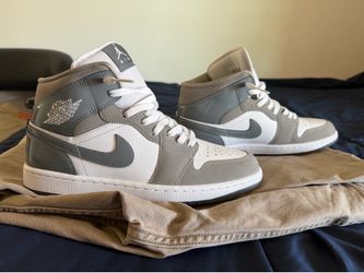 Jordan 1 Mid