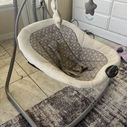 baby swing 