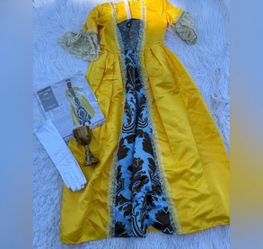 Women’s renaissance costume