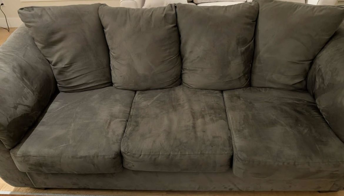 Brand New Ashley Furniture Gray 3 Seater Sofa!!