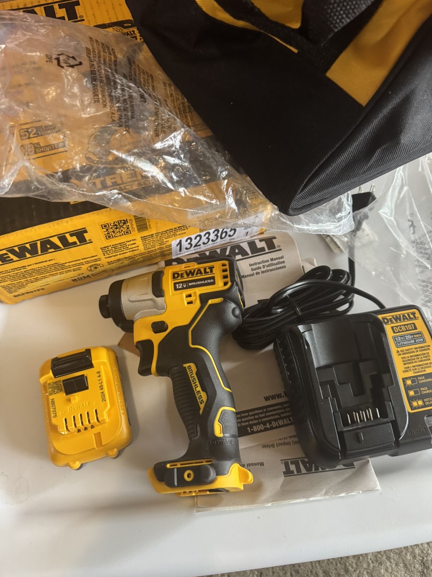 DEWALT XTREME 12-volt Impact Driver 1/4-in Brushless Cordless with Battery,bag and Charger NEW