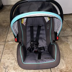 Graco Snugride Snuglock Car Seat