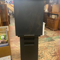 Duramax Quartet Plastic Portable Easel $50 2 Available