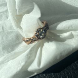 rose gold 14k engagment/wedding  ring 
