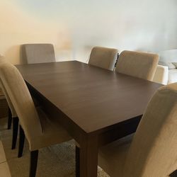 Extendable Dining Room Set