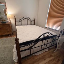 Queen Bed With Frame 