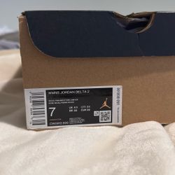 WMNS Jordan Delta 2 Regal Pink