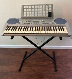 Yamaha PSR-275 Electronic Keyboard