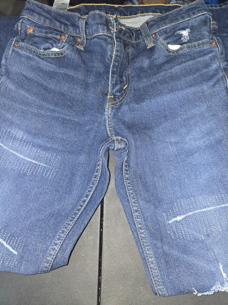 Levis