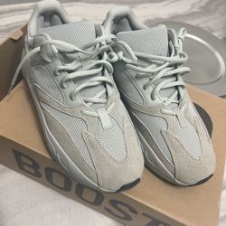 Yeezy 700 shop sea salt