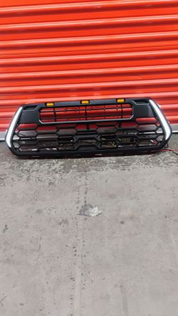 Roxmad TRD PRO Style Grille with DRL and Turn Signals for Toyota Tacoma 2016-2023
