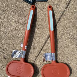 Fire feast oversized grill brush