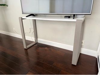 Accent Table