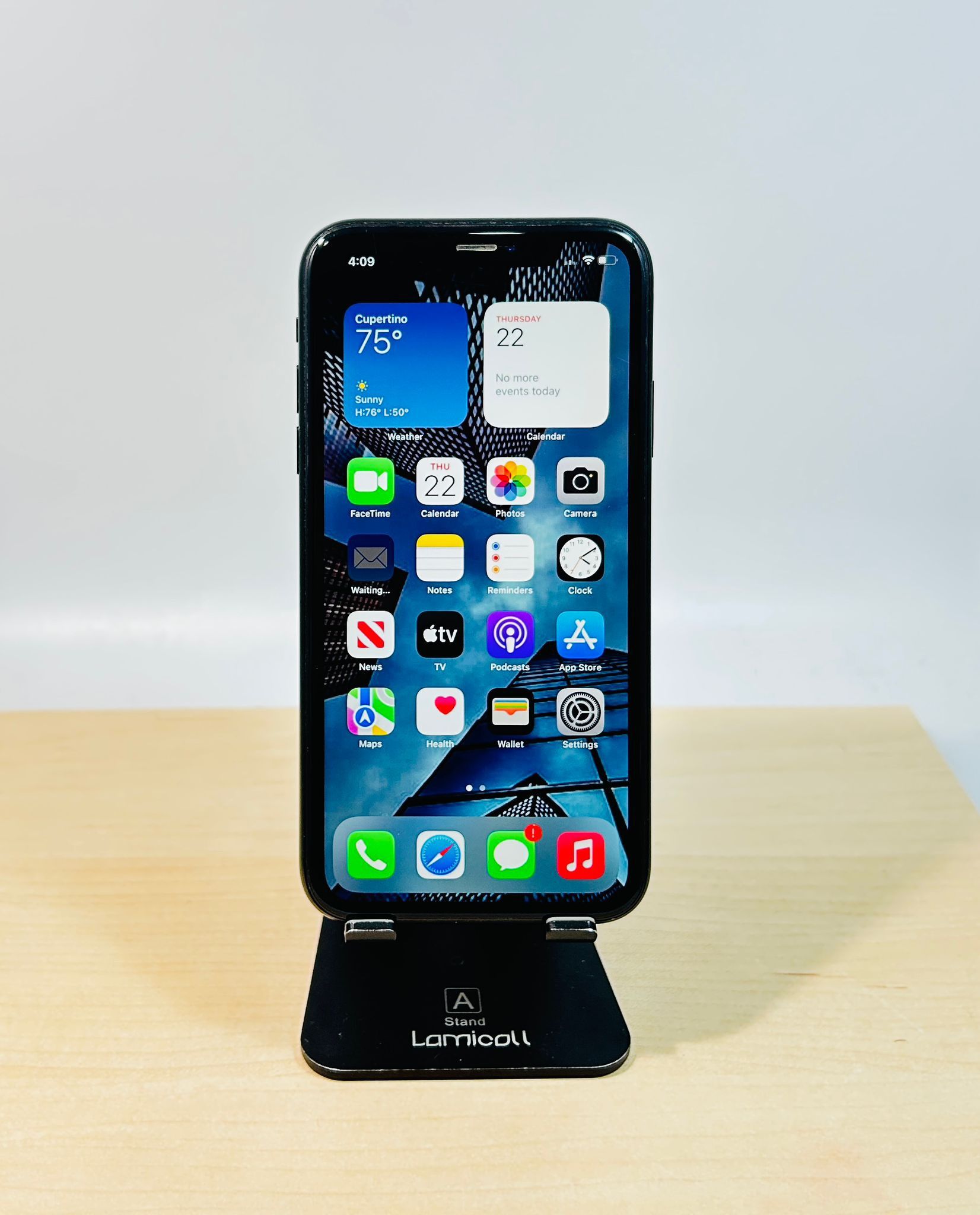 Apple iPhone XR 128GB UNLOCKED Fully Functional