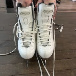 Ice Skates Size 3.5 Narrow
