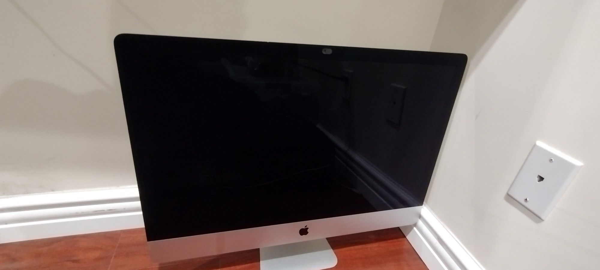 I Mac Retina Computer 27"