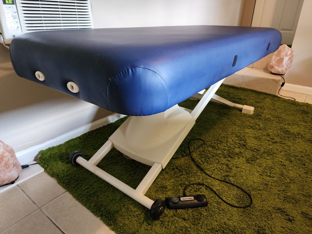 Oakworks Electric Massage Table