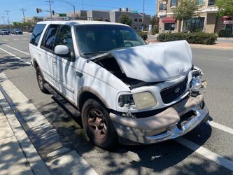 1998 Ford Expedition (for parts)