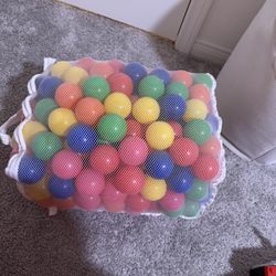 Click N’ Play Ball Pit Ball 