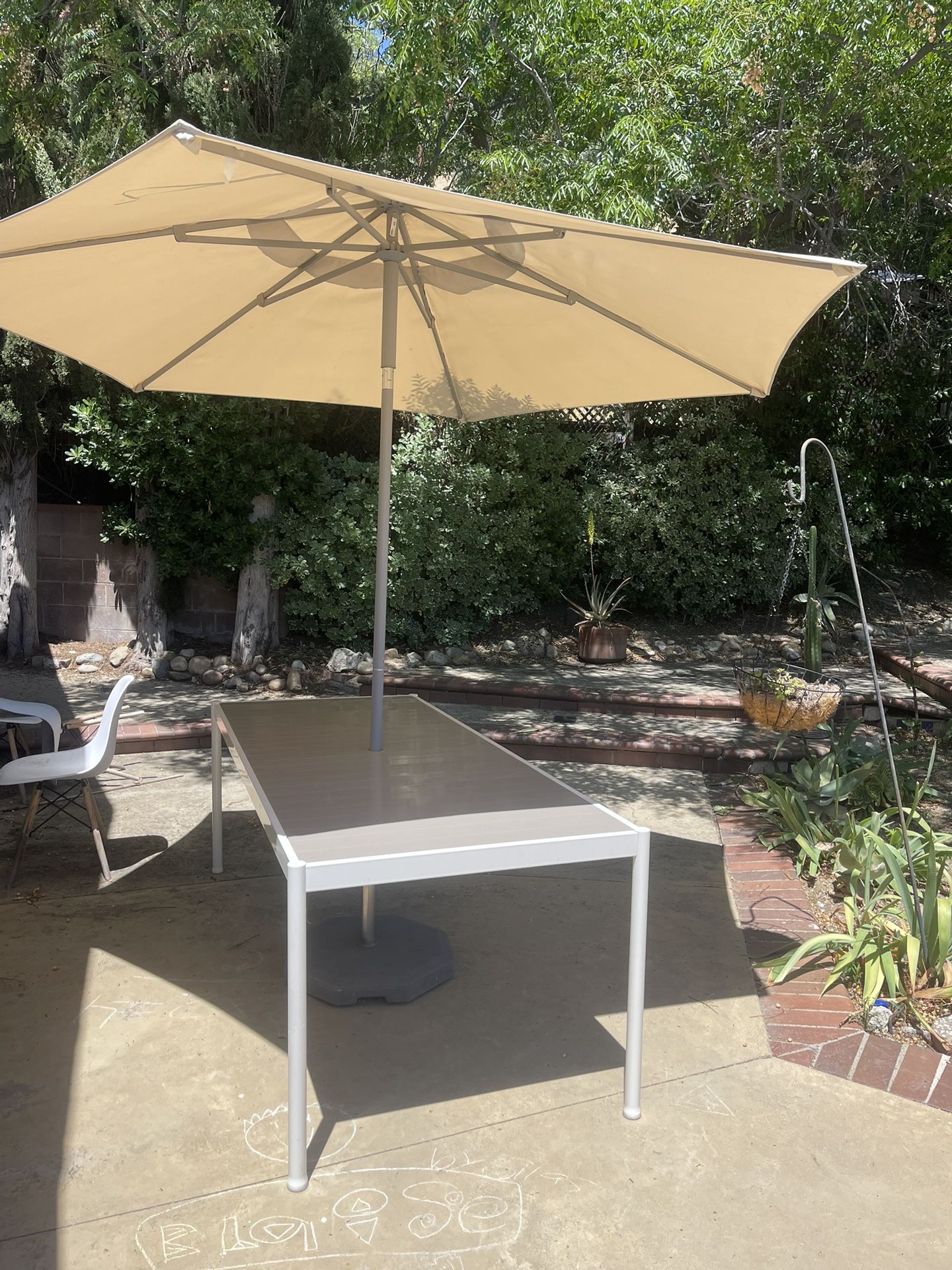 Ikea Outdoor Table And Umbrella for Sale in Los Angeles, CA - OfferUp