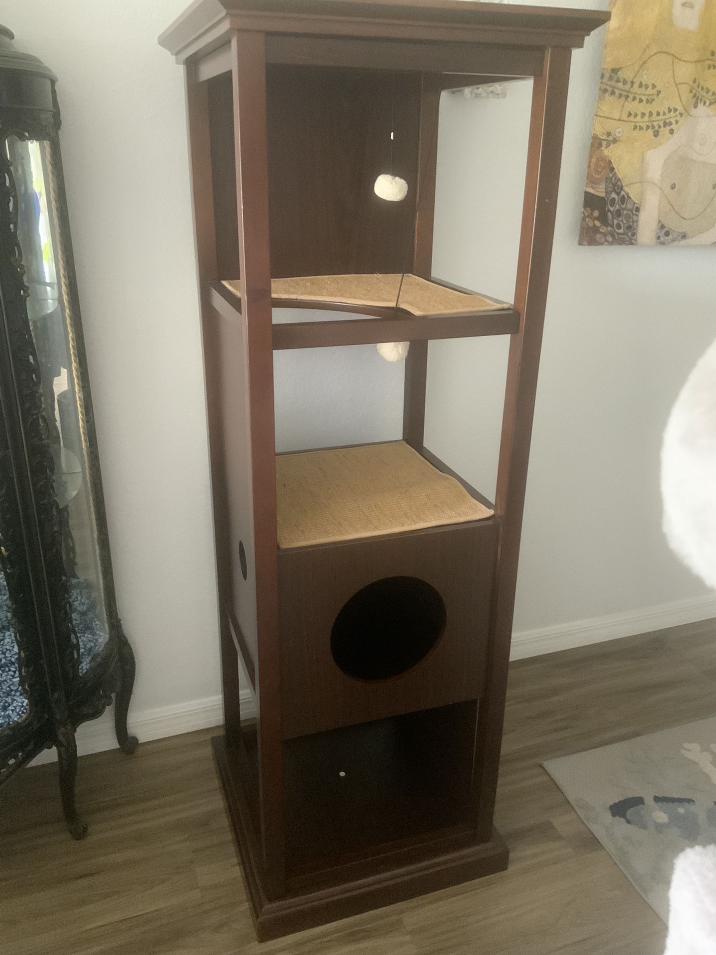 Beautiful Wood Cat Tree