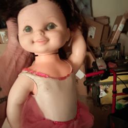 Dolls Lots Of Them Very Old 