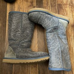 Womens Ugg’s 
