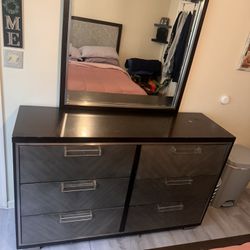 Dresser For Sale❗️❗️