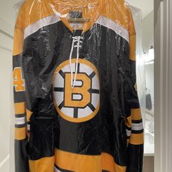 Bobby Orr Autographed Jersey