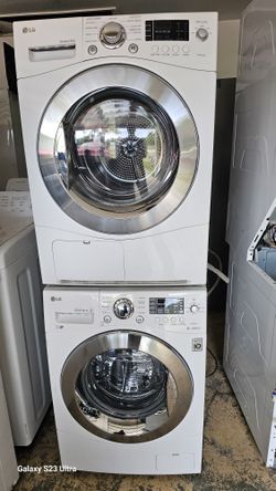 Washer/Dryer LG 24"