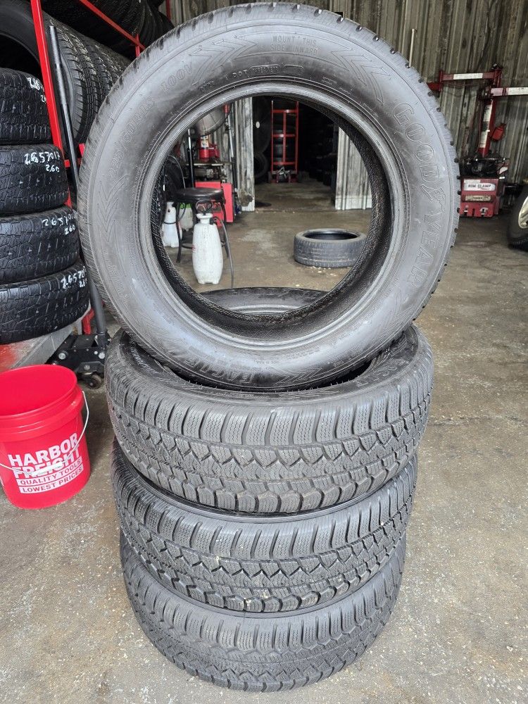18 INCH TIRE 225/60R18 GOODYEAR EAGLE