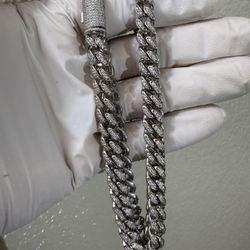 20 inch 8mm - 925 Sterling Silver Moissanite Cuban Chain