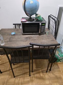 Dinning Table