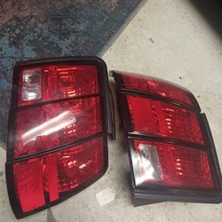 1999 Mustang Set Of Tailights 
