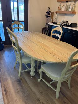 Farmhouse table
