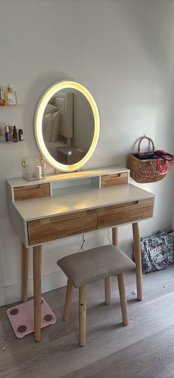 Light up vanity
