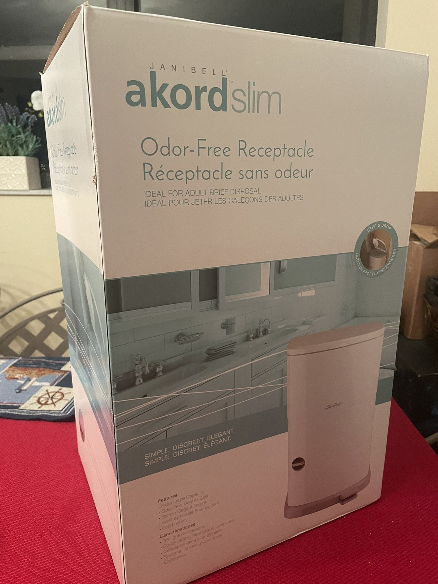 Fancy Trash Receptical: Janibell Akord slim