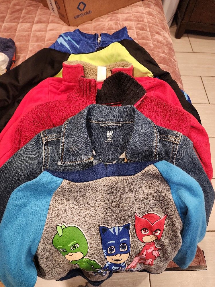 Boy Clothing Size 4