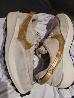 Size 7 - Nike Waffle Debut Light Orewood Brown Metallic Gold W