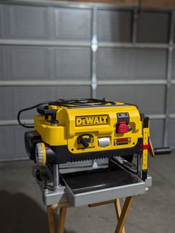 DeWalt dw735 planer