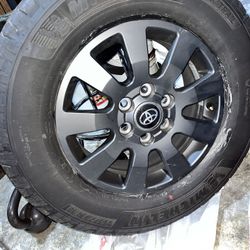 Toyota 4Runner Stock Wheels And Tires