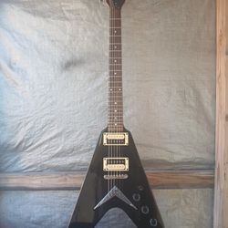 🔥Electric Guitar For Sale 🔥$250 Firm🔥