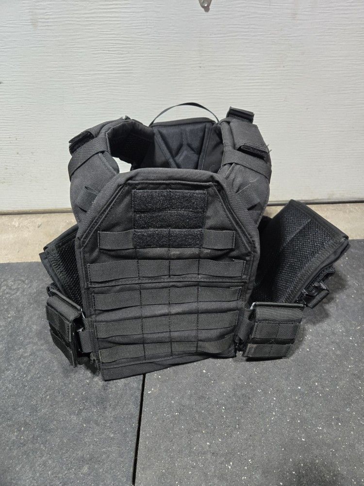 Tactical Tailor Fight Light Plate Carrier