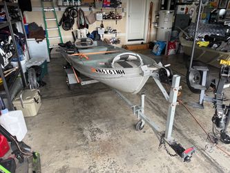 Smoker Craft 12’ Aluminum Boat