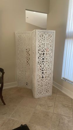 Room divider