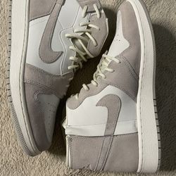 Jordan 1 Rebel Womens Sz10