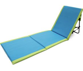 Pacific Breeze Loungers (2)