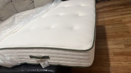 AVOCADO QUEEN MATRESS
