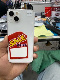 13 WHITE 128 unlocked