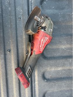 Milwaukee grinder
